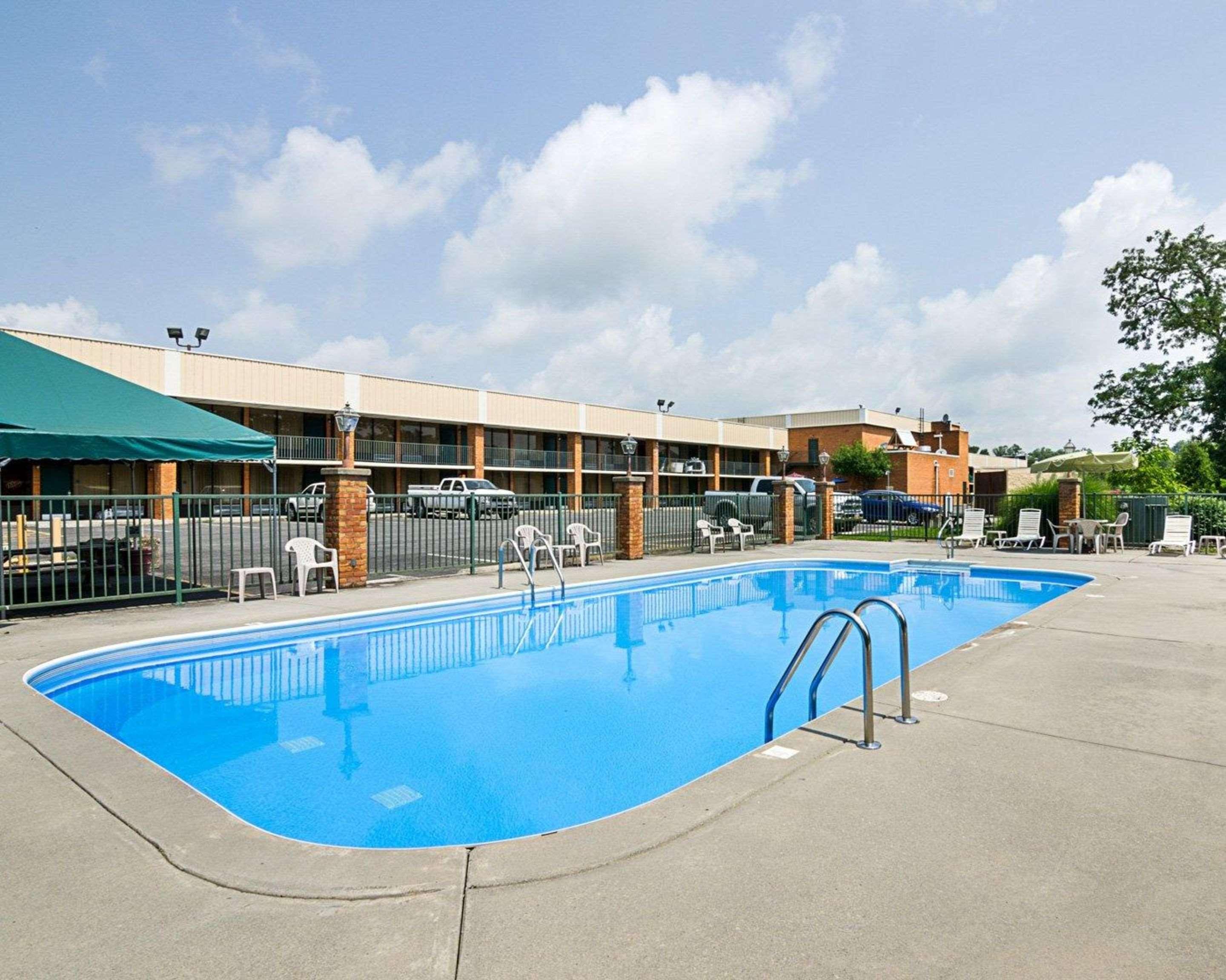 Quality Inn Lewisburg Esterno foto