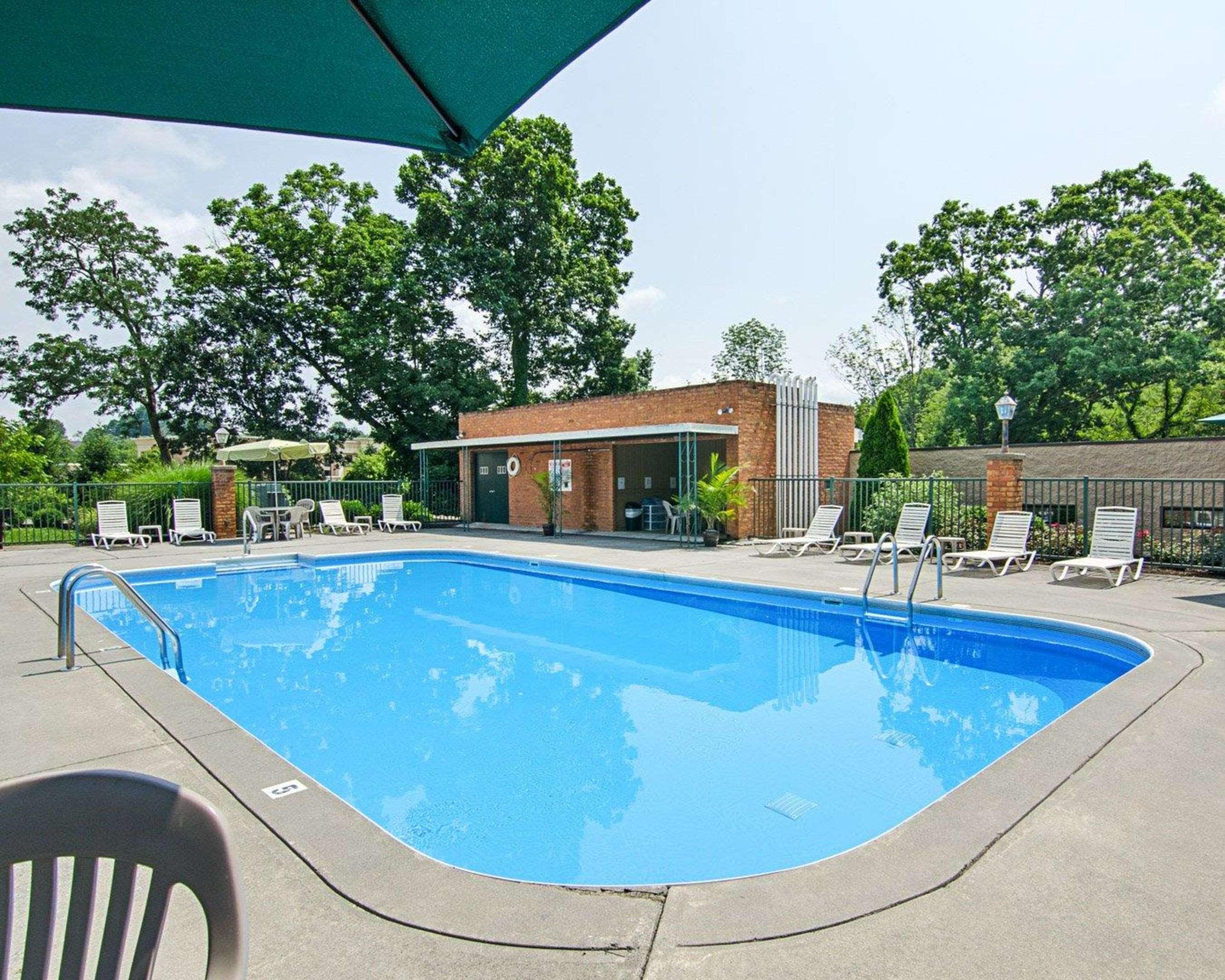 Quality Inn Lewisburg Esterno foto