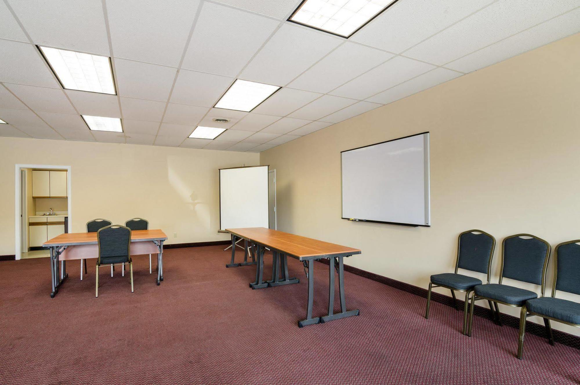 Quality Inn Lewisburg Esterno foto