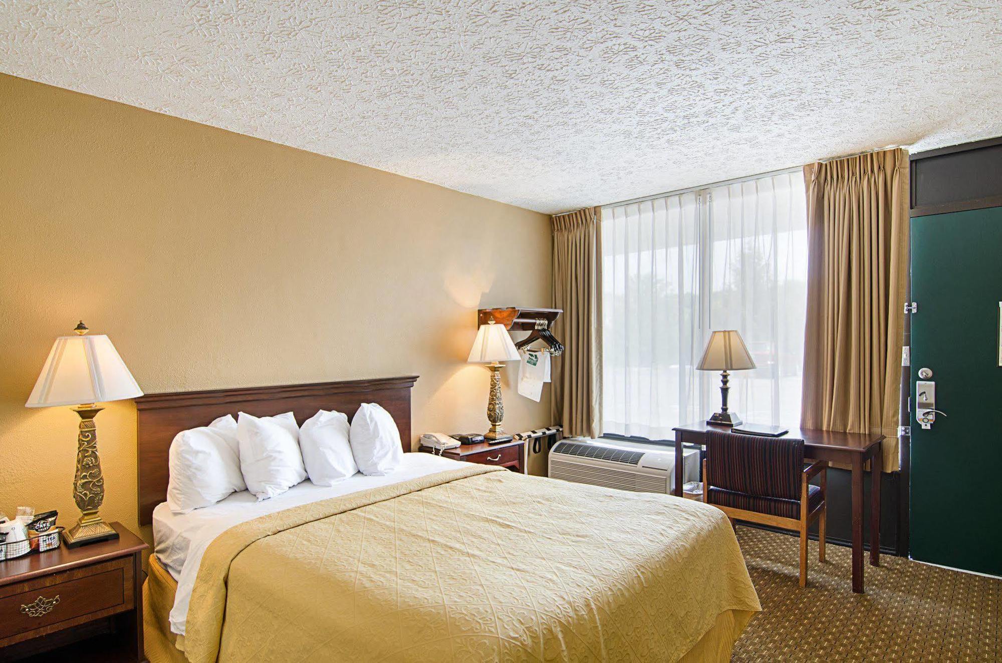 Quality Inn Lewisburg Esterno foto